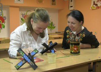 Протитанкові їжаки в мініатюрі. Сувеніри воєнного часу виготовляють у закладах позашкільної освіти