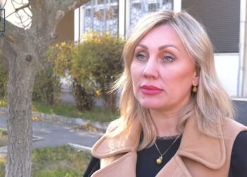 У Дніпрі діти ВПО віком 2-3 роки отримують зимовий одяг
