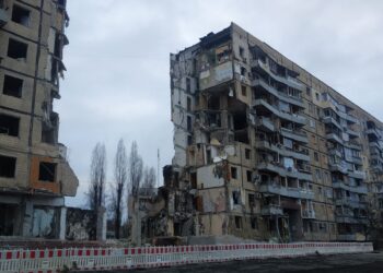 На місці зруйнованої частини будинку на Перемозі планують звести меморіальний сквер