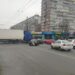 У Дніпрі на перехресті Калинової та Образцова дорогу не поділили фура та кілька легковиків