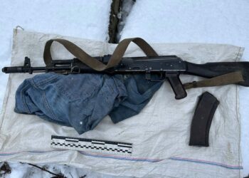 У Новомосковському районі затримали “на гарячому” торговця зброєю