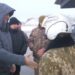 Володимир Кличко та «Українська команда» привезли бригаді ім. Сікорського шоломи для пілотів
