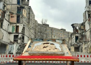 40 днів: у Дніпрі відбулася панахида за жертвами ракетної атаки