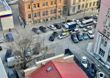 «Кримінальні розбірки» у Дніпрі: затримали озброєних чоловіків