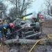 У Новомосковському районі автівка врізалася в дерева та перекинулася: водія вирізали з понівеченого салону