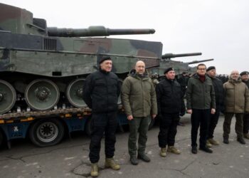 Сьогодні до України з Польщі приїхали перші танки Leopard 2 (ФОТО)