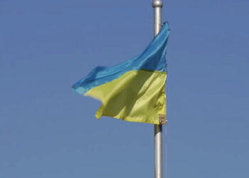 Віталій Кличко відвідав військову частину, яка захищала аеропорт у Гостомелі, та передав допомогу