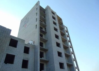У Дніпрі підліток зірвався з п’ятого поверху «заброшки»