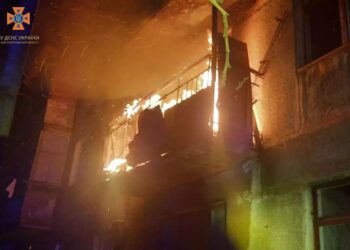 На пожежі у Марганці постраждали  двоє чоловіків та літня жінка
