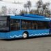 Впав та втратив свідомість: у Дніпрі пасажир постраждав в результаті різкого гальмування тролейбуса