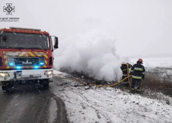 У Синельниківському районі зіткнулися дві іномарки, постраждали двоє людей