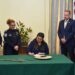 Три мечі та кам’яна сокира: США повернули викрадені в Україні історичні експонати