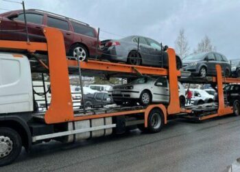 Уряд Латвії передав Україні першу партію автівок, конфіскованих у нетверезих водіїв