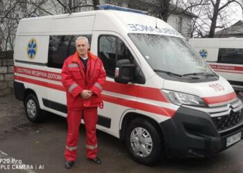 Жінка та двоє дітей з Бахмута ледь не загинули у Кам’янському від чадного газу