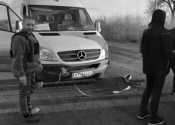 У столичній лікарні помер тяжко поранений польський волонтер, якого спочатку рятували в Дніпрі
