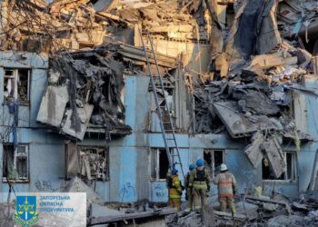 Кількість жертв ракетного удару по Запоріжжю зросла до чотирьох: одна дитина зникла безвісти
