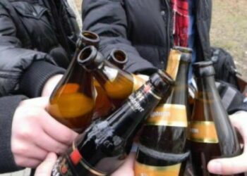 У Кам’янському покарають батьків підлітків, які розпивали алкоголь