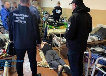 На Дніпропетровщині засуджений продавав  неіснуючі дрова, перебуваючи у колонії