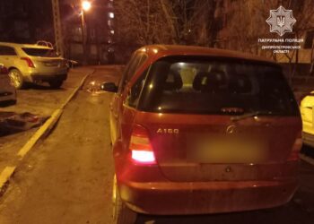 У Дніпрі патрульні “зловили” вщент п’яну водійку