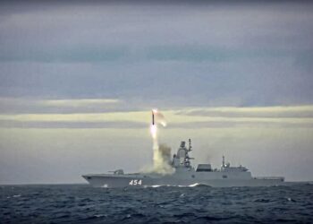 РФ має обмежений запас “Калібрів” у Чорному морі у зв’язку з вибухами на залізниці Джанкої, – ОК “Південь”