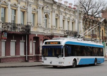 Як у Дніпрі сьогодні курсуватиме транспорт