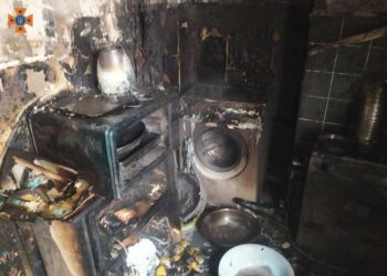 На пожежі у Кам’янському постраждали троє літніх людей