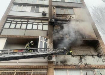 Вибух і пожежа у Кривому Розі: є руйнування та постраждалі