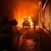 Вночі під час руху проспектом Дніпра запалала автівка