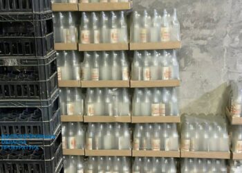 У Дніпрі судитимуть шістьох «бізнесменів», які заробляли на незаконному виготовленні та збуті алкоголю й цигарок
