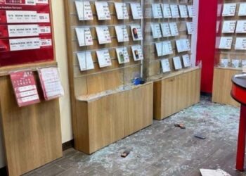 У Дніпрі пограбували салон зв’язку «Водафон»