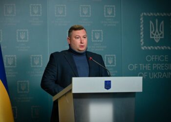 Заступник керівника ОП Олексій Дніпров заробляє разом із російським 1Х ВЕТ на ставках в Україні