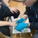 Набряк палець: у Дніпрі рятувальники допомогли жінці зняти обручку