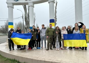 До Херсонщини повернулися 24 дитини, яких незаконно утримували окупанти