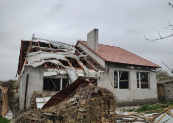 Окупанти поранили 42-річного чоловіка у Нікополі