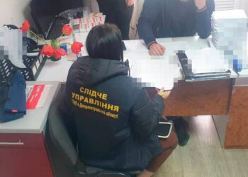 У Дніпрі зловили двох лікарок-психіатрів, які незаконно виписували рецепти на наркотики