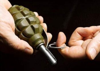 На Нікопольщині під час застілля у чоловіка в руках вибухнула граната: серед чотирьох травмованих неповнолітня дівчина