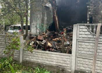 Нічний обстріл Дніпра: фото та подробиці від поліції