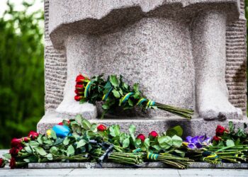 Дніпряни вшанували пам’ять жертв політичних репресій