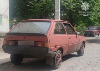 У Дніпрі затримали водія без прав, який перевищив норму алкоголю у 17 разів