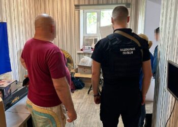 У Нікополі затримали чотирьох чоловіків за зберігання дитячої порнографії