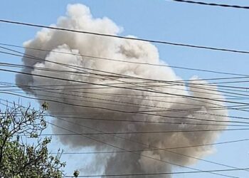 Окупанти поцілили по медзакладу у Дніпрі: є постраждалі