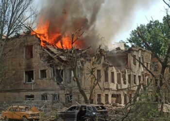У Дніпрі внаслідок ракетного удару пошкоджено 12 будинків