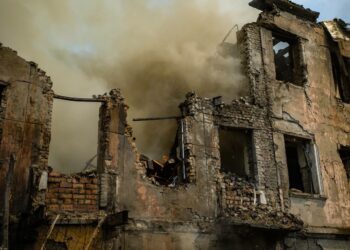 Дніпро оговтується після пережитого ракетного удару, а Нікополь – чергового обстрілу
