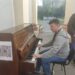 У центральному парку Дніпра просто неба поставили фортепіано