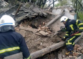 У Павлоградському районі з-під завалів будинку дістали тіло загиблого чоловіка