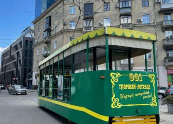 У Дніпрі по вихідних курсуватиме ретро-трамвай