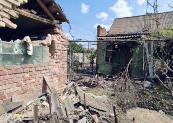 Вдень під ворожий артобстріл потрапив Нікополь, важкопоранений залишається в реанімації