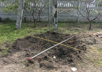 Поліція фіксує наслідки влучань на Нікопольщині, де було поранено двох людей