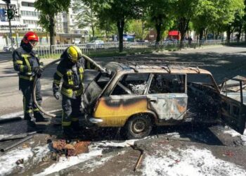 На Дніпропетровщині сьогодні згоріли дві автівки