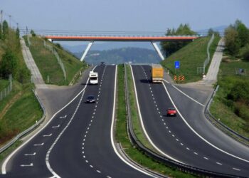 На Дніпропетровщині та ще 4 областях України незабаром з’являться платні дороги